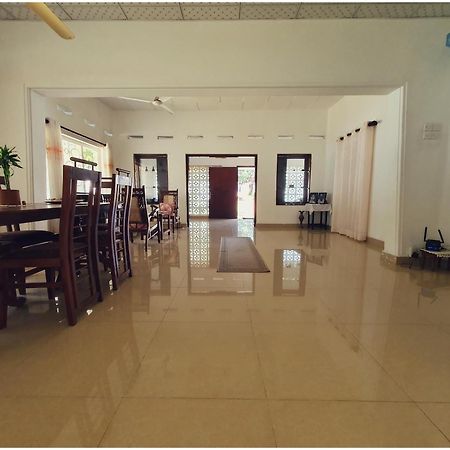 Sri Nimali Guesthouse Хиккадува Экстерьер фото