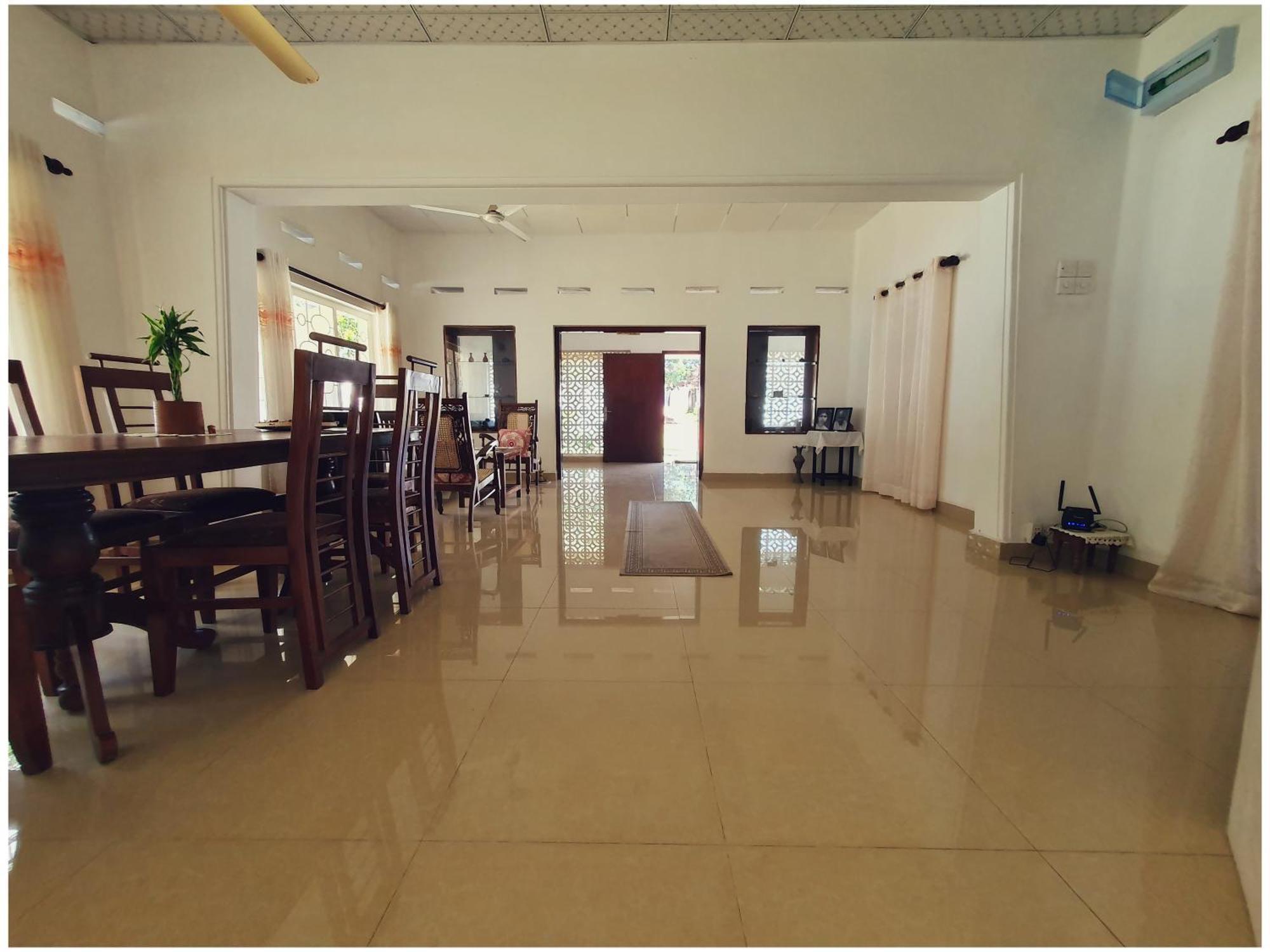 Sri Nimali Guesthouse Хиккадува Экстерьер фото