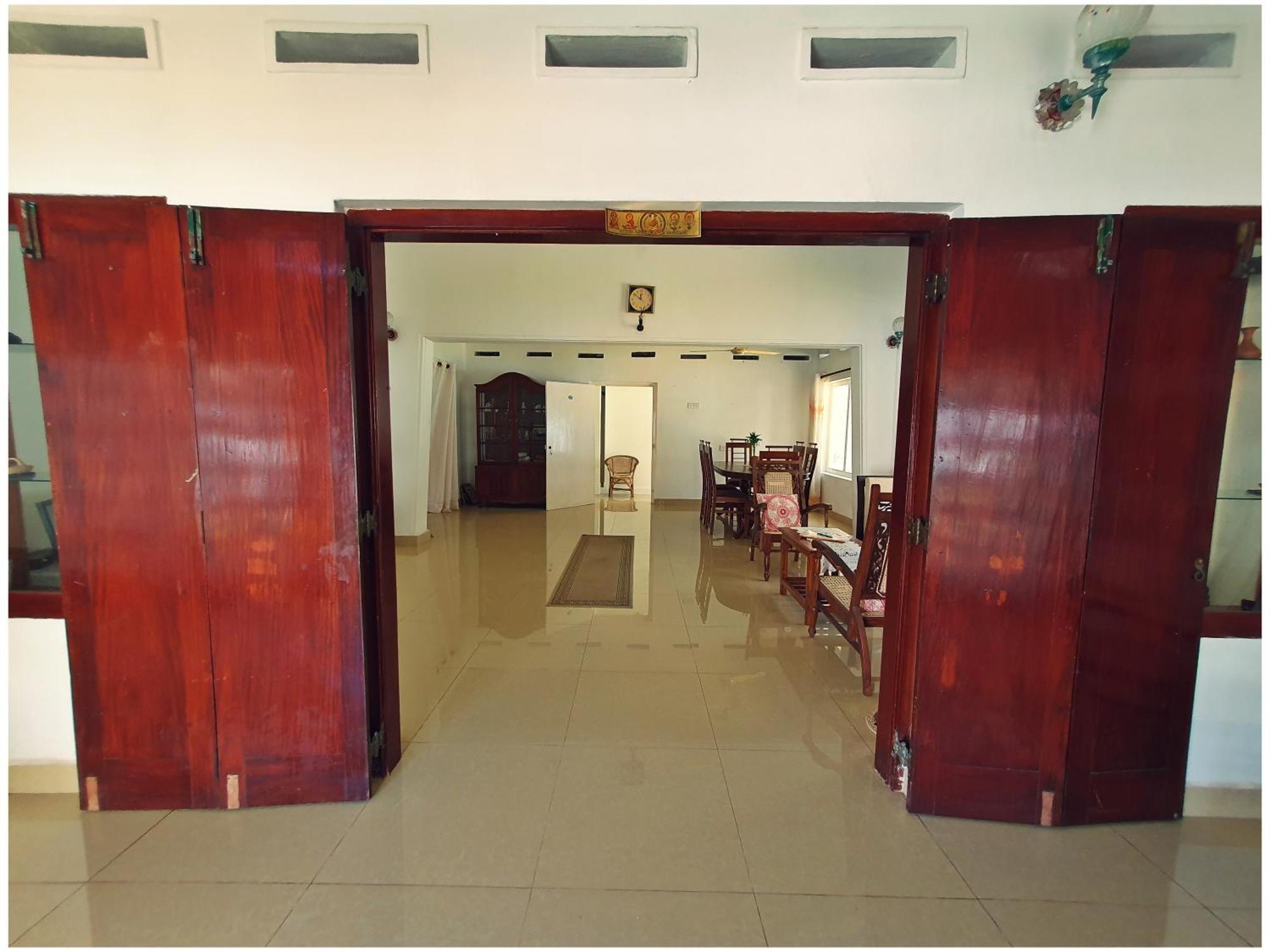 Sri Nimali Guesthouse Хиккадува Экстерьер фото