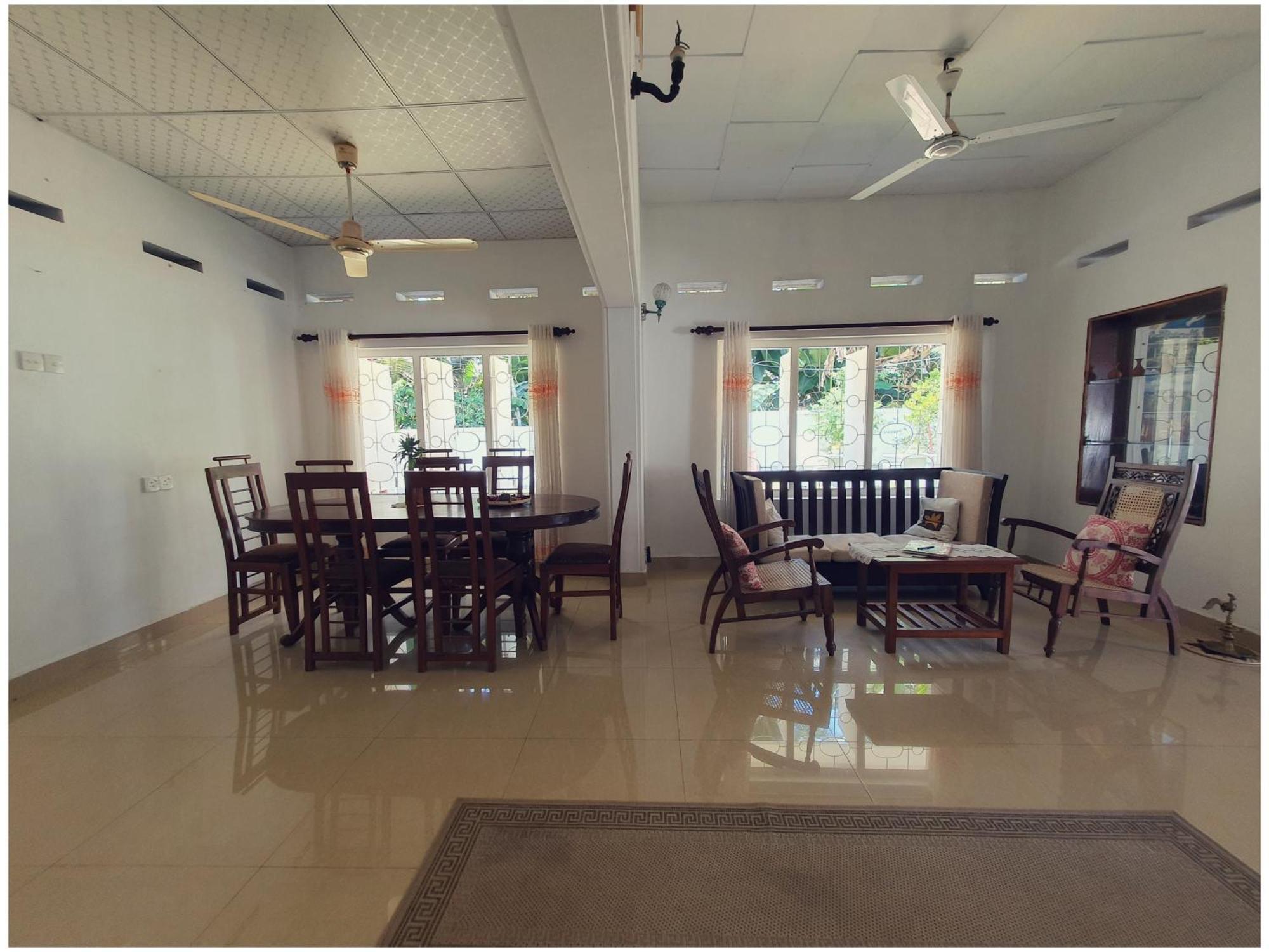 Sri Nimali Guesthouse Хиккадува Экстерьер фото