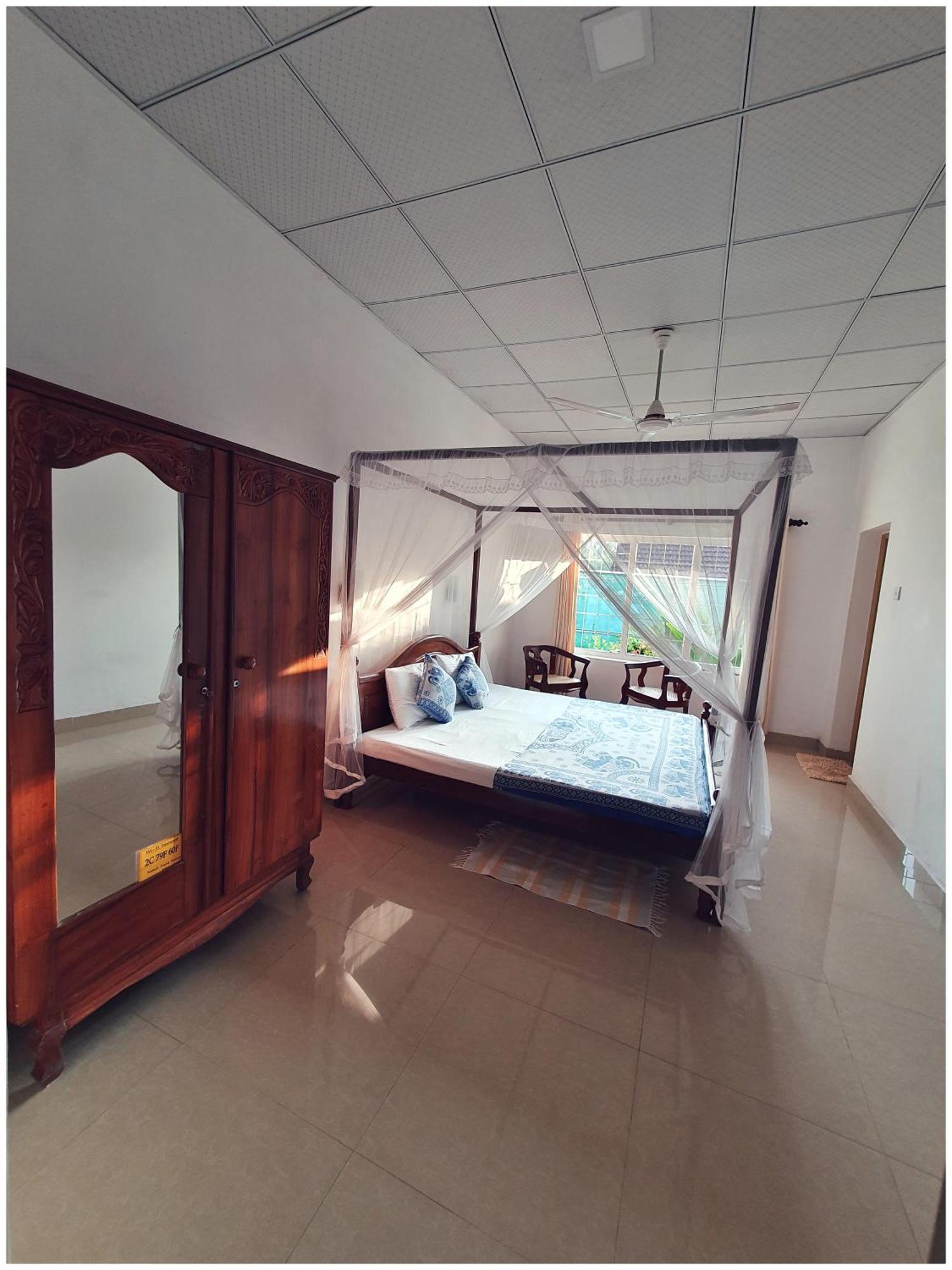 Sri Nimali Guesthouse Хиккадува Экстерьер фото